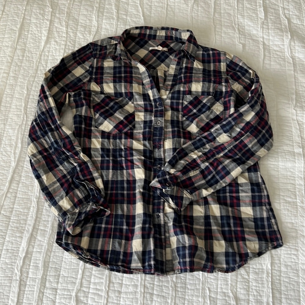 Beautiful fall/winter button up